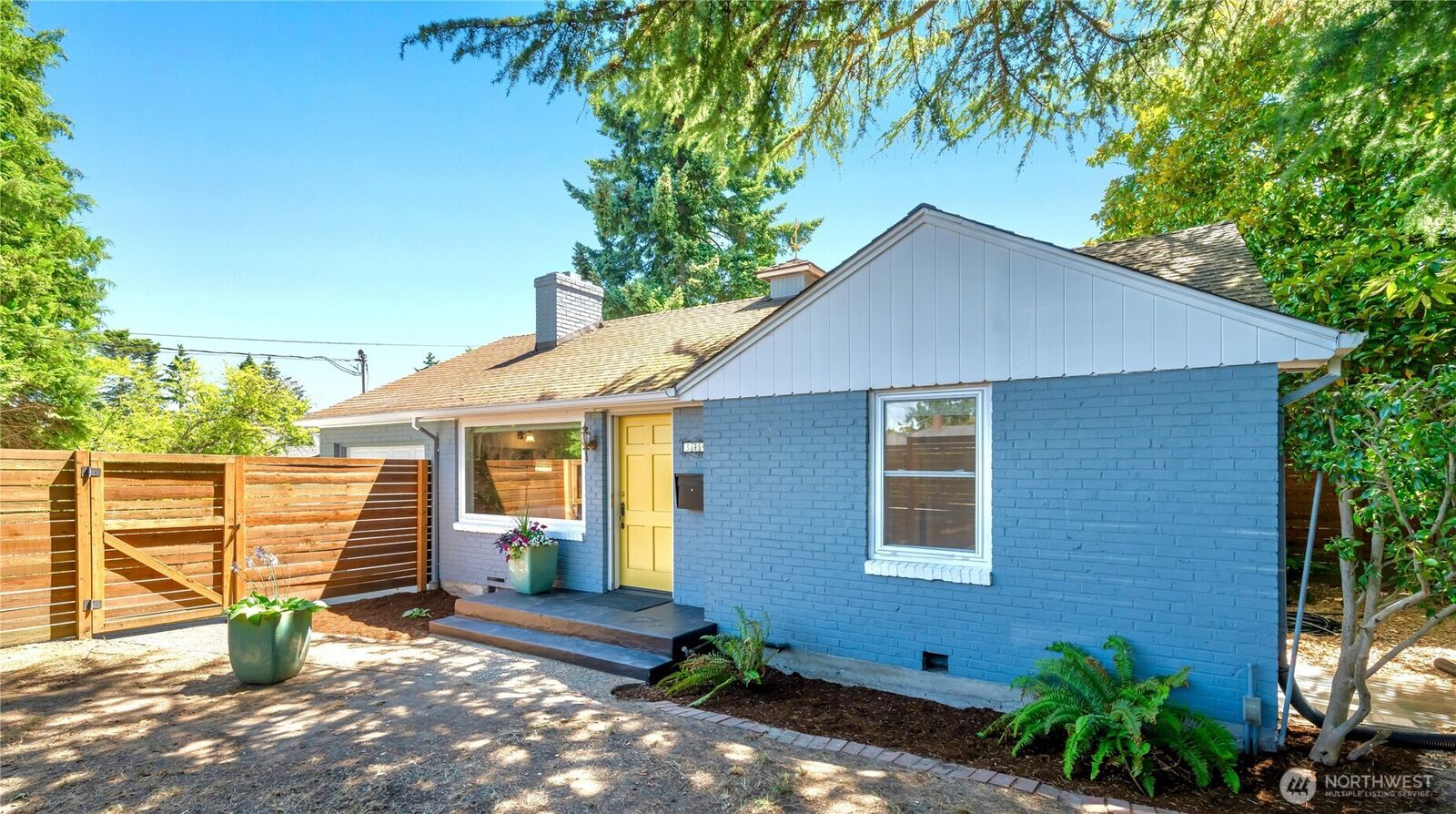 Property Photo: 3741 SW 106th Street WA 98146