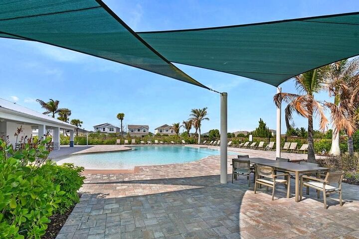 Property Photo: 10519 Vasari Way FL 34987