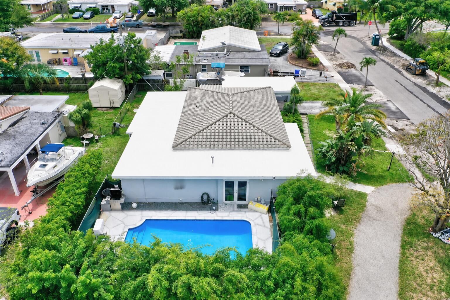 Property Photo:  970 SW 3rd Avenue  FL 33060 