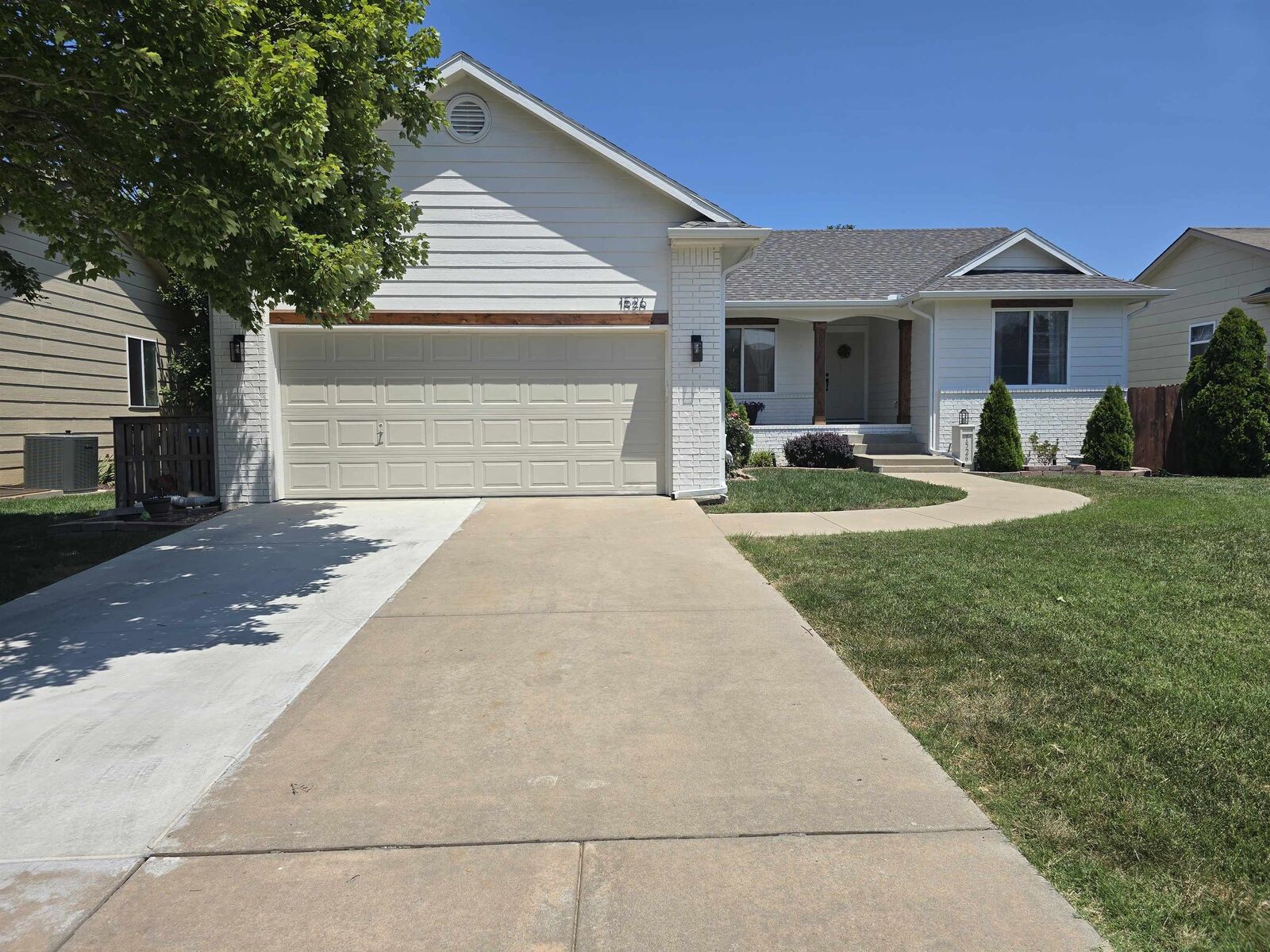 Property Photo:  1526 E Cedar Tree  KS 67219 