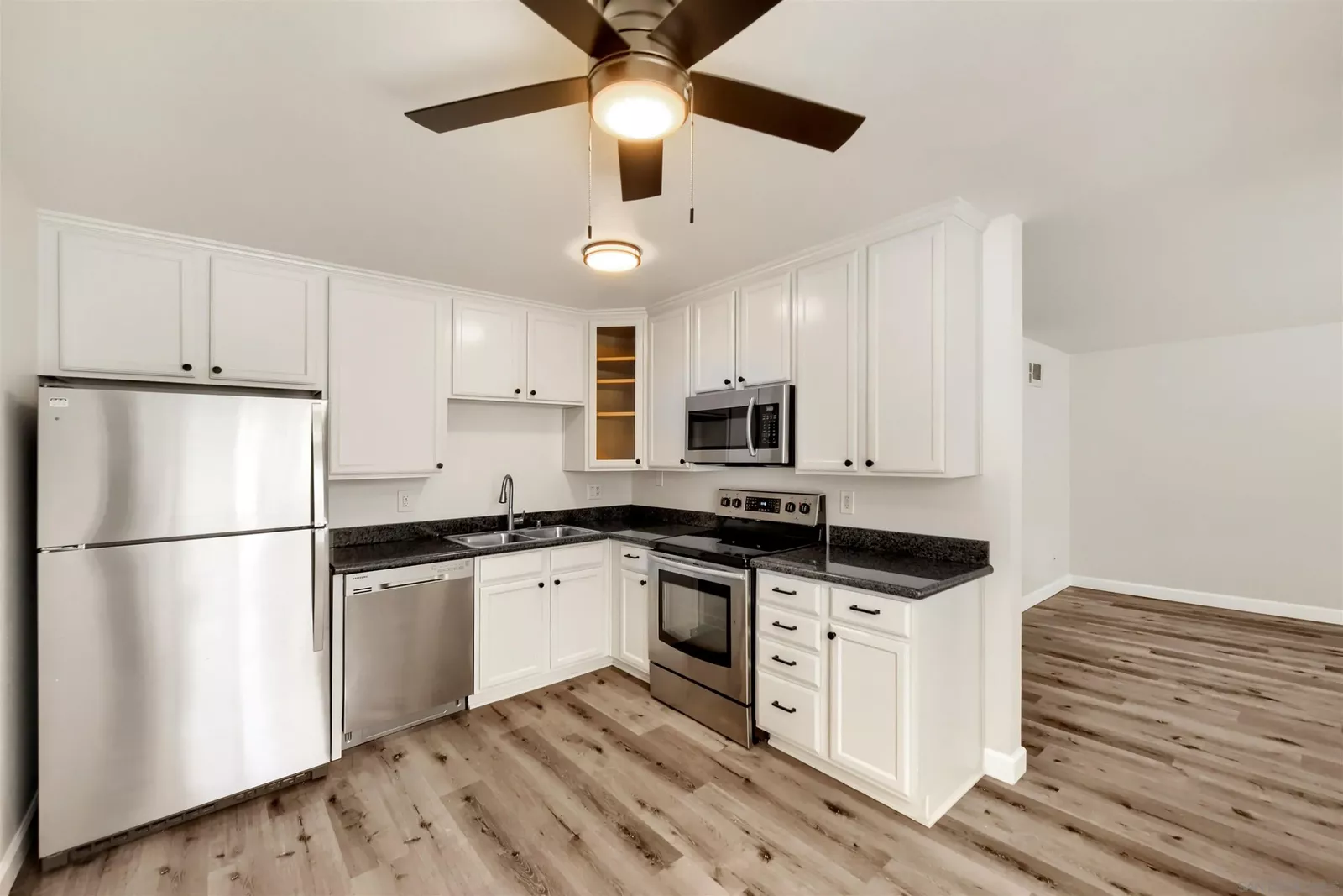 Property Photo:  6333 College Grove Way 5111  CA 92115 