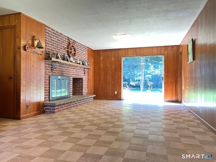 Property Photo: 18 Briar Oak Drive CT 06883