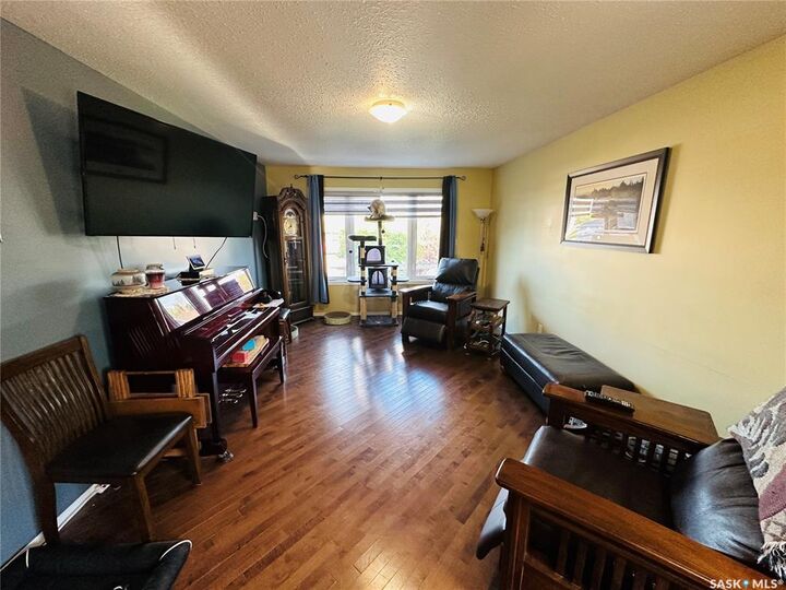 Property Photo: 623 Forester Crescent SK S0E 1T0