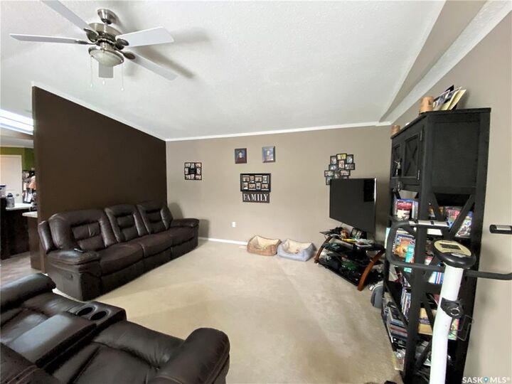 Property Photo: 9 Golfview Crescent SK S0L 1S1