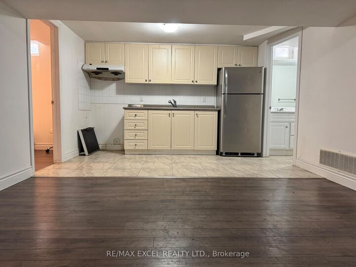 Property Photo:  30 Marion Crescent  ON L3P 6E5 