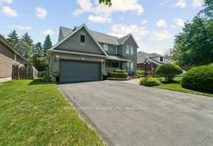Property Photo: 33 Highcastle Avenue ON L4P 4B4