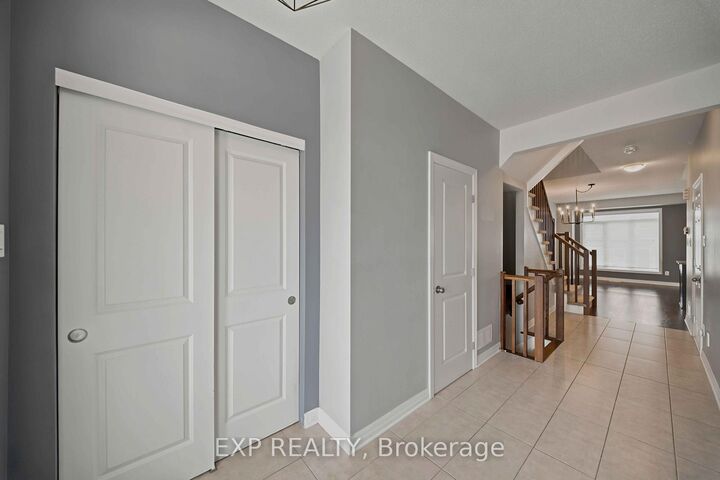 Property Photo:  615 Spring Valley Drive  ON K1W 0C6 