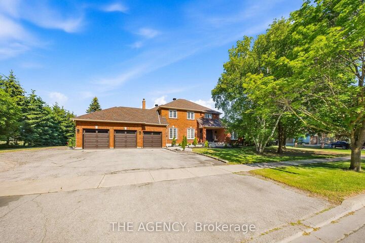 Property Photo:  92 Russell Snider Drive  ON L0G 1N0 