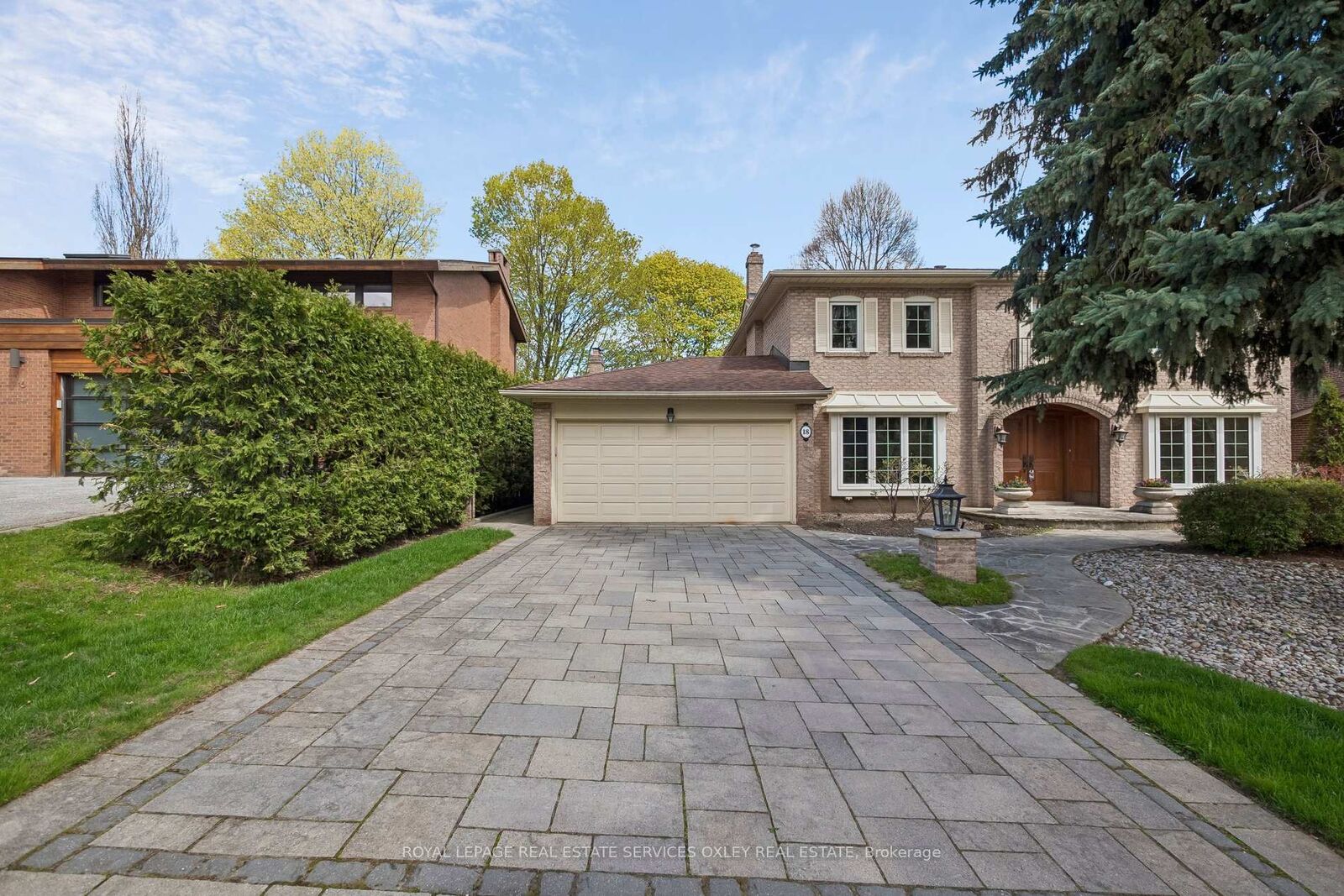 Property Photo:  18 Swansdown Drive  ON M2L 2N1 