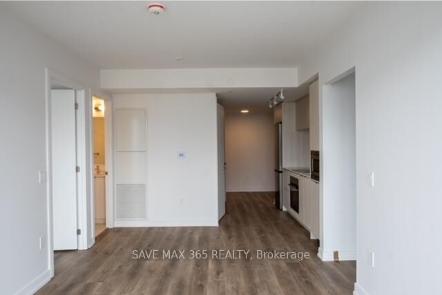 Property Photo: 1 Jarvis Street 1109 ON L8R 3J2