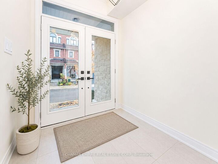 Property Photo: 11 Hiawatha Court ON L4L 0J2