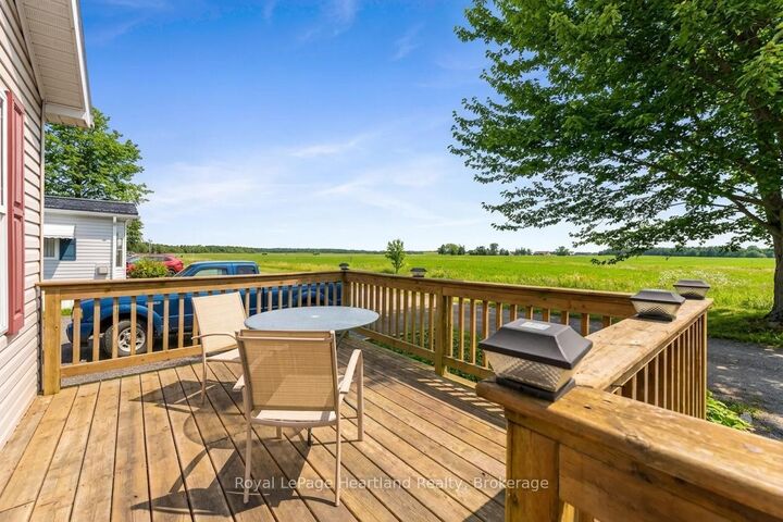 Property Photo: 27 Cheyenne Lane ON N7A 3Y2