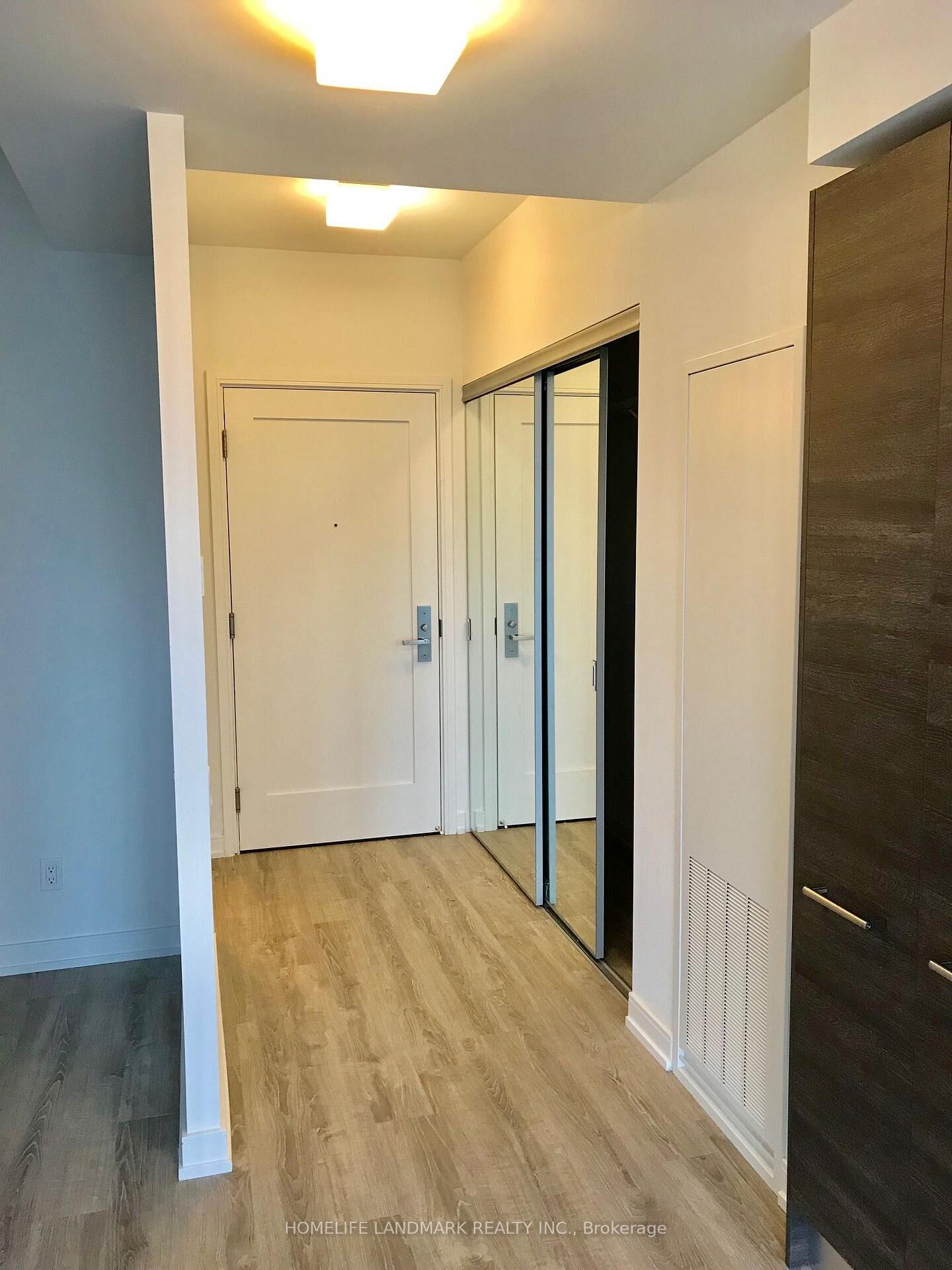 Property Photo: 28 Wellesley Street 1708 ON M4Y 0C4