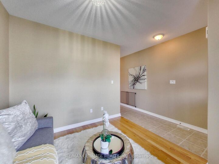 Property Photo:  152 Gray Avenue  ON L9R 0G5 