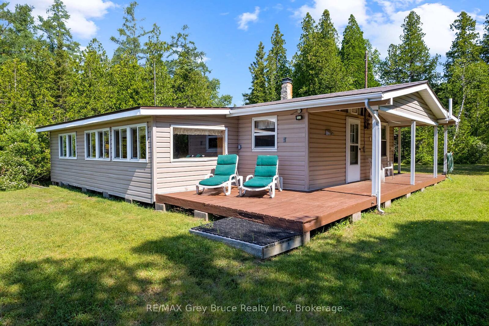 Property Photo: 626 Warner Bay Road ON N0H 2R0