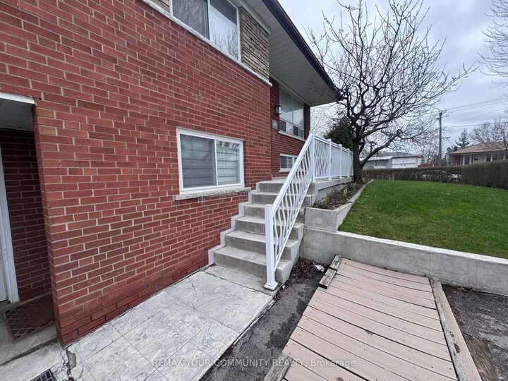 Property Photo: 300 Driftwood Avenue Upper ON M3N 2P1