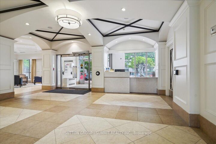Property Photo: 5229 Dundas Street W 511 ON M9B 6L9