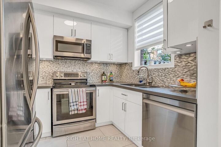 Property Photo: 55 Halton Street 104 ON M6J 1R5