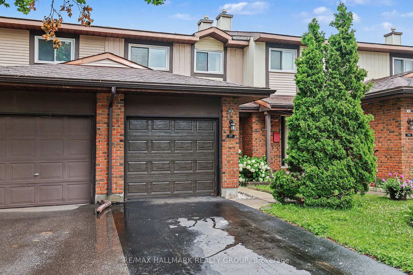 Property Photo: 277 Pickford Drive ON K2L 3E3