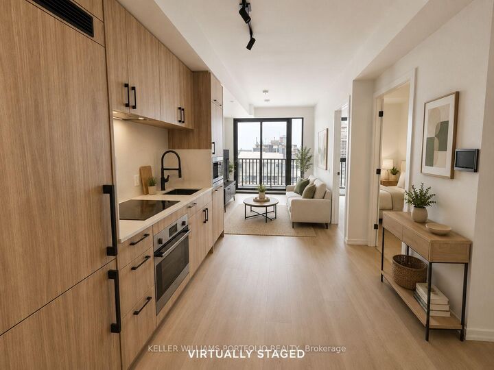 Property Photo: 109 Erskine Avenue 1106 ON M4P 0G8
