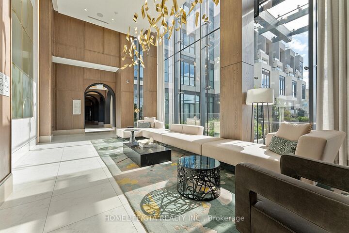 Property Photo:  30 Inn On The Park Drive 2104  ON M3C 0P7 