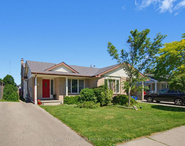 Property Photo:  765 Homeview Road  ON N6C 5N7 
