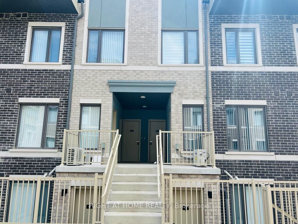 Property Photo: 5 William Jackson Way 53 ON M8V 2C7