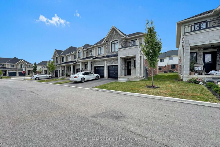 Property Photo: 30 Mia Drive 11 ON L9B 0K1