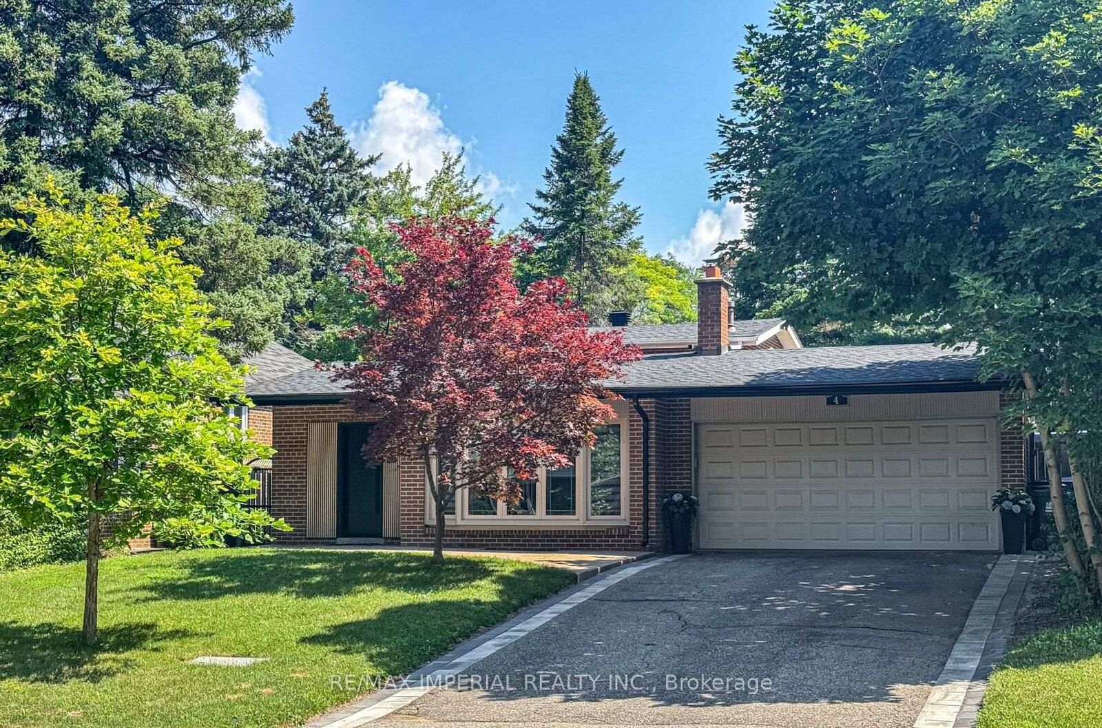 Property Photo:  4 Quincy Crescent  ON M2J 1C4 