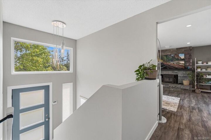Property Photo:  825 Dogwood Rd  BC V9R 3C2 