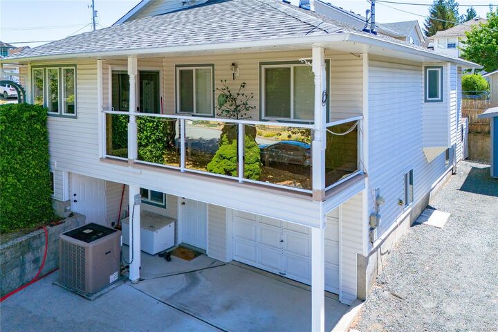 Property Photo: 626 Delcourt Ave BC V9G 1N9