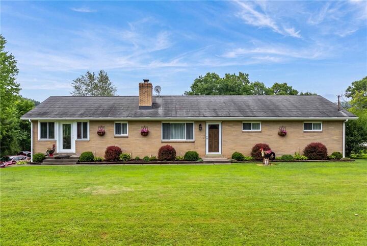 Property Photo:  546 Backbone Rd  PA 15026 