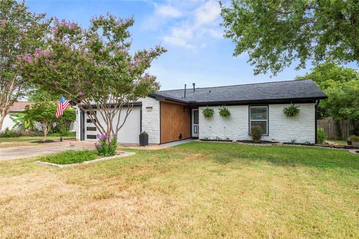Property Photo:  3908 Rolling Hill Drive  TX 78681 