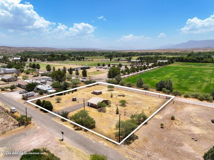 Property Photo: 3735 W Pike Pike AZ 86322