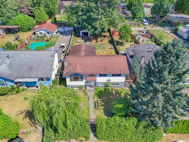 Property Photo: 1749 Dorset Avenue BC V3B 2A3