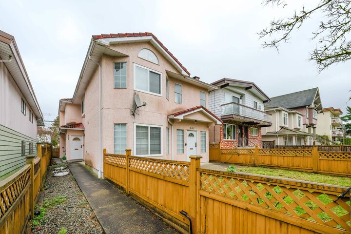 557 E 44th Avenue — photo 1