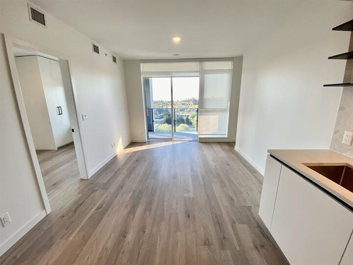 Property Photo: 13428 105 Avenue 1801 BC V3T 0S6