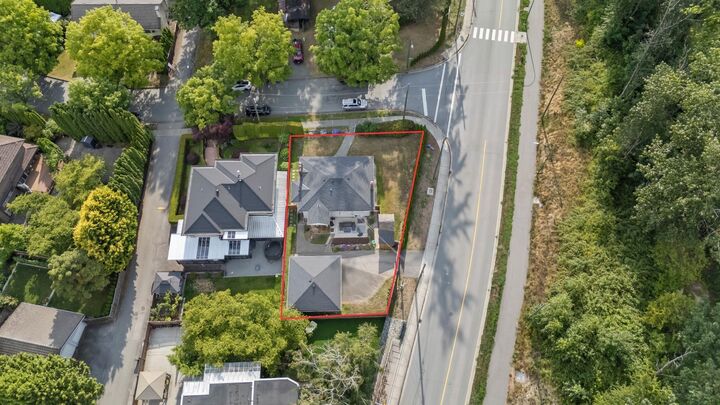Property Photo: 2510 Camrose Drive BC V5A 2Y5