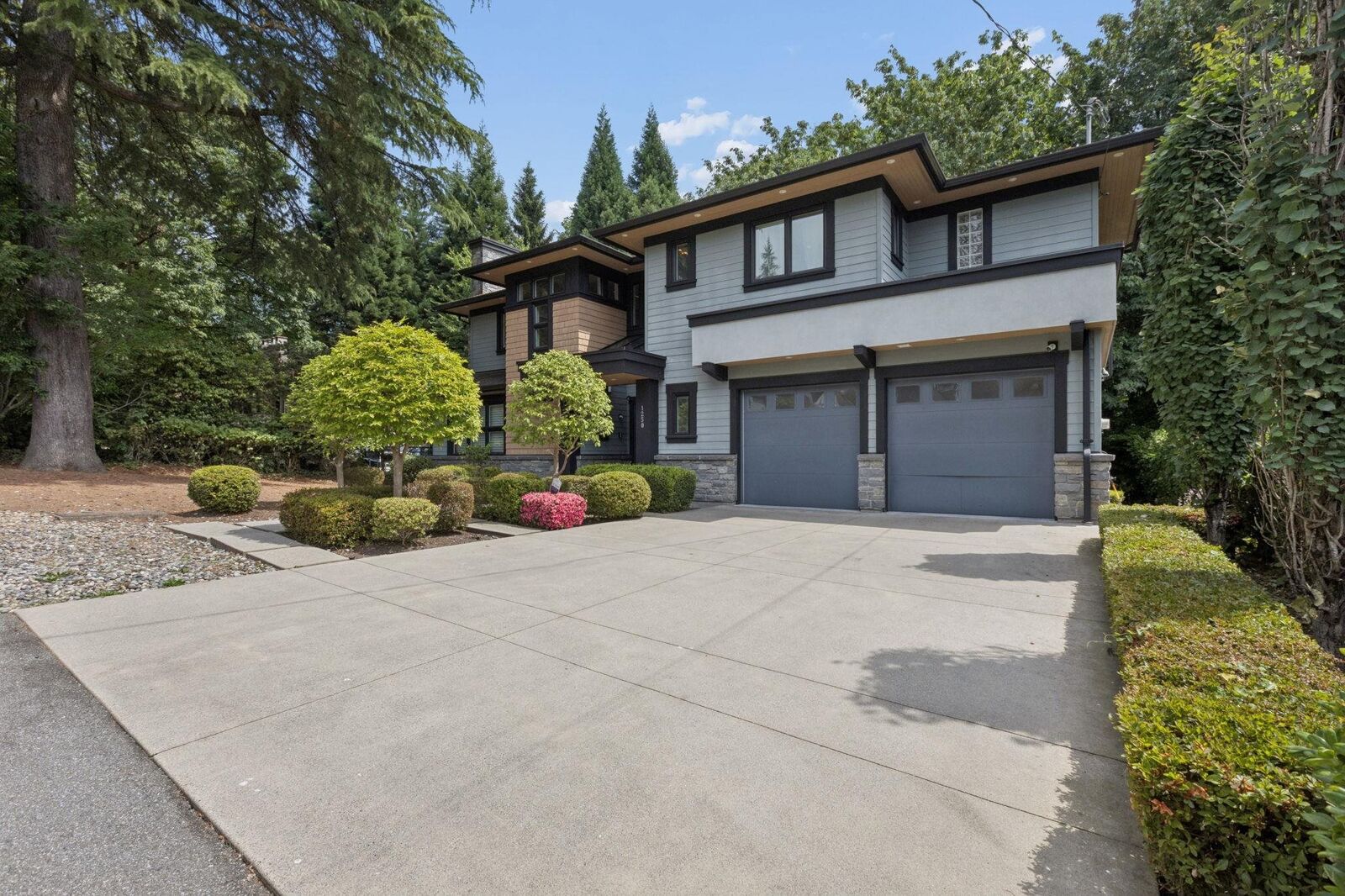 Property Photo: 1250 Sinclair Street BC V7V 3W2