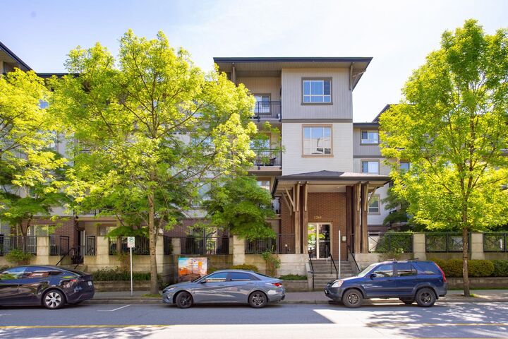 2346 McAllister Avenue 211 — photo 1