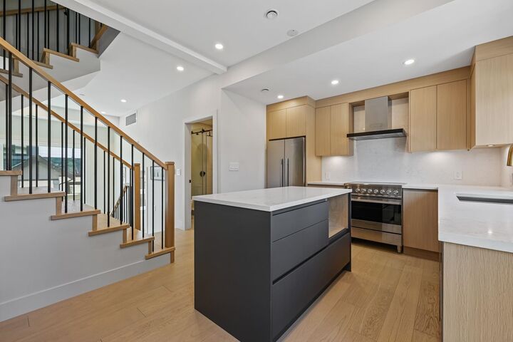 Property Photo:  3410 Knight Street  BC V1V 1V1 