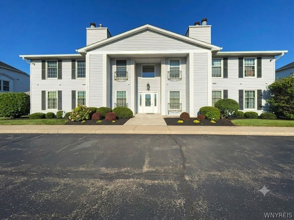 Property Photo:  640 Youngs Road A  NY 14221 