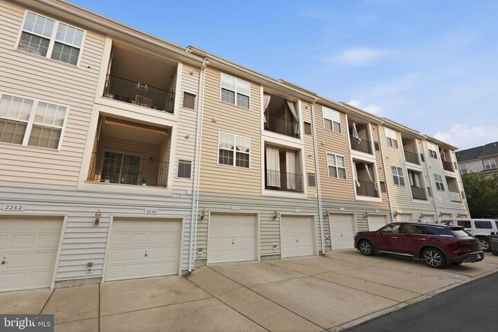Property Photo:  2278 Margraf Circle  VA 22191 