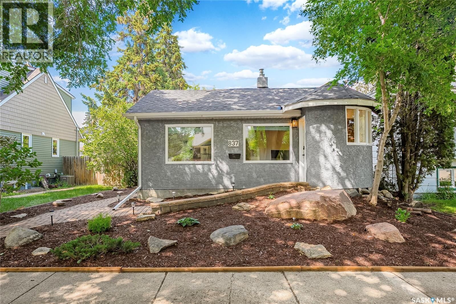 Property Photo: 837 5th Street E SK S7H 1G8