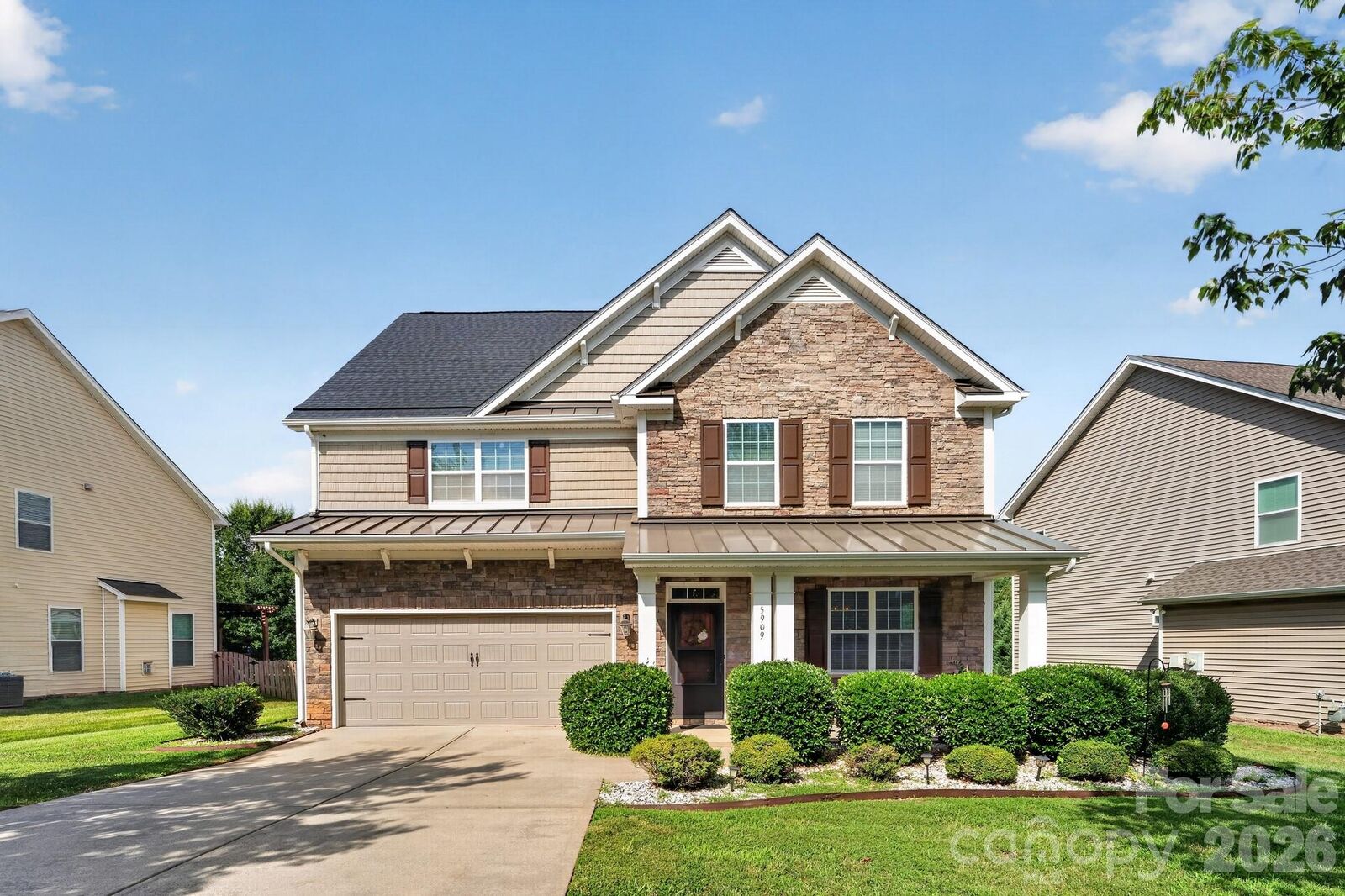 Property Photo: 5909 Langwell Lane NC 28278