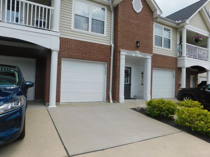 Property Photo: 3700 Chestnut Park Lane OH 45002