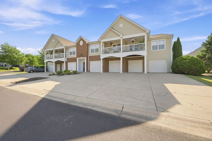 Property Photo:  3700 Chestnut Park Lane  OH 45002 