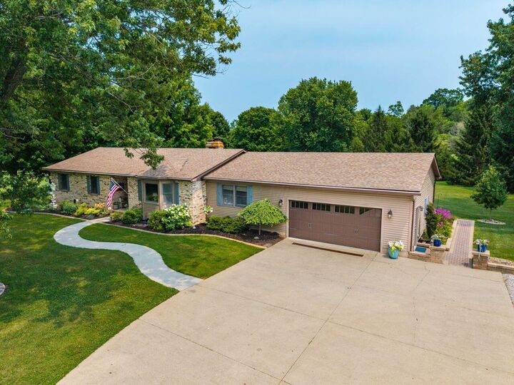 Property Photo: 10750 Springwater Drive OH 43050