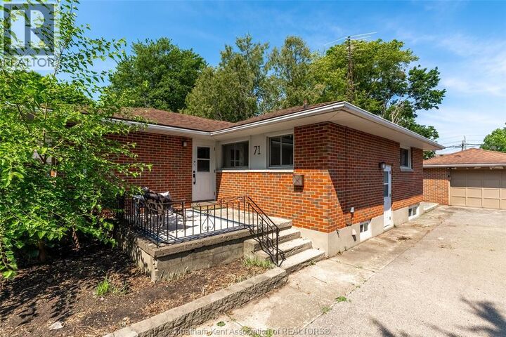 Property Photo:  71 McFarlane Drive  ON N7L 2K3 