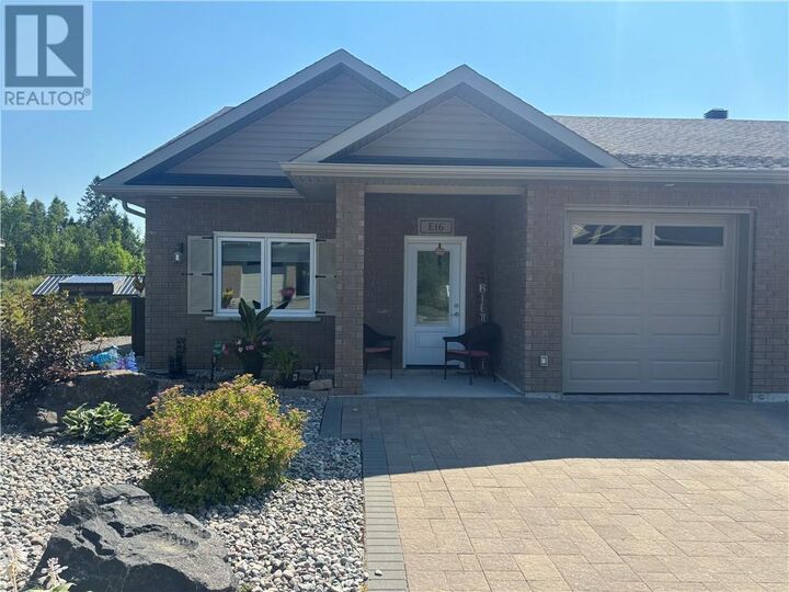 2512 Parkview Drive Unit# E16 — photo 1